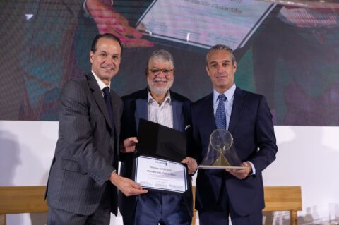 AMSA 2021 Award to Carlos Slim Foundation