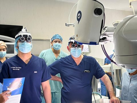 Curso Práctico en Neurocirugía Robótica: Uso del Exoscopio RoboticScope®